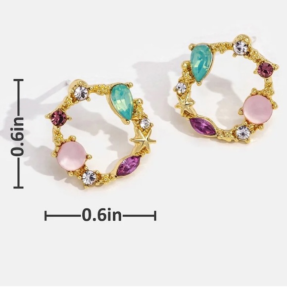 🆕BEAUTIFUL EARTH Floral Wreath Earrings - Picture 4 of 8